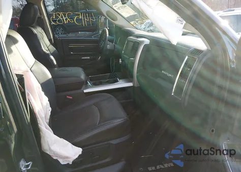 2016 Ram 1500 Laramie z USA, uszkodzony, nr VIN 1C6RR7VM0GS208919